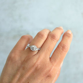 Round Brilliant Cut Diamond Bypass Swirl Ring