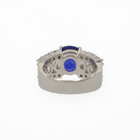 Platinum 5.85 Carat Blue Sapphire and Baguette Diamond Ring