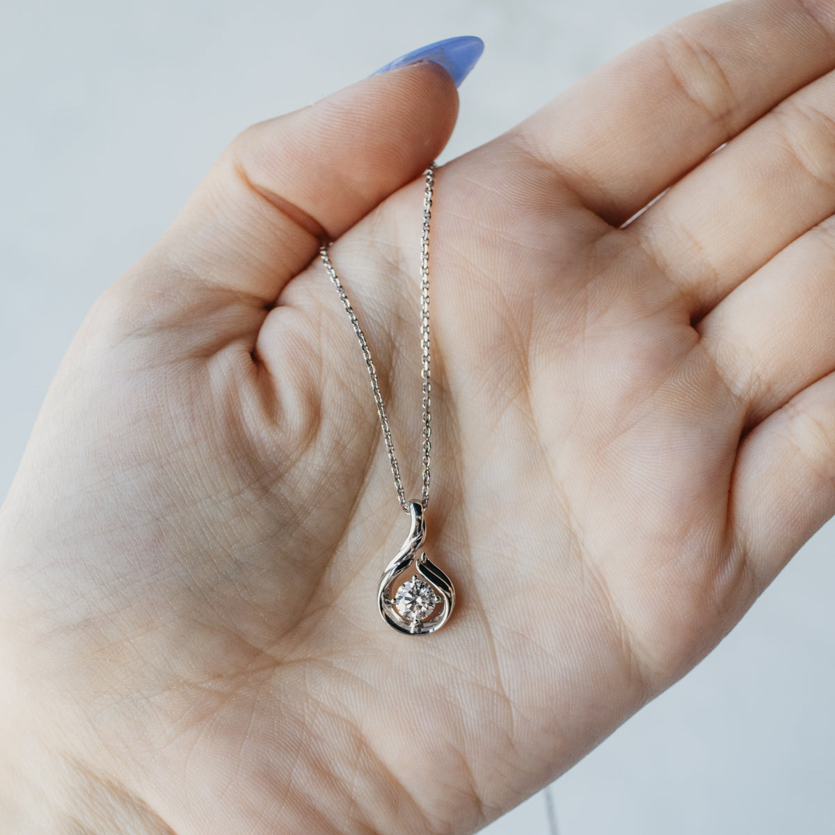 Freeform 18K White Gold Solitaire Diamond Pendant Necklace