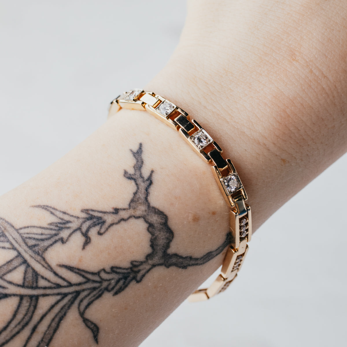 14K Yellow Gold Natural Diamond Floating Link Bracelet