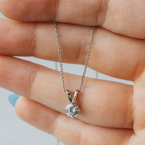 Platinum Round Brilliant Diamond Pendant Necklace