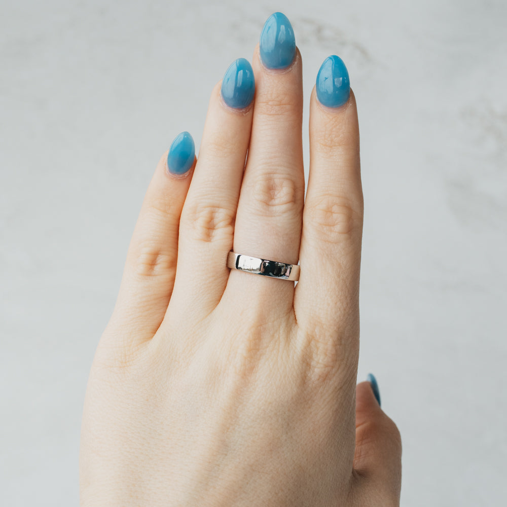 White Gold Comfort-Fit Flat Band