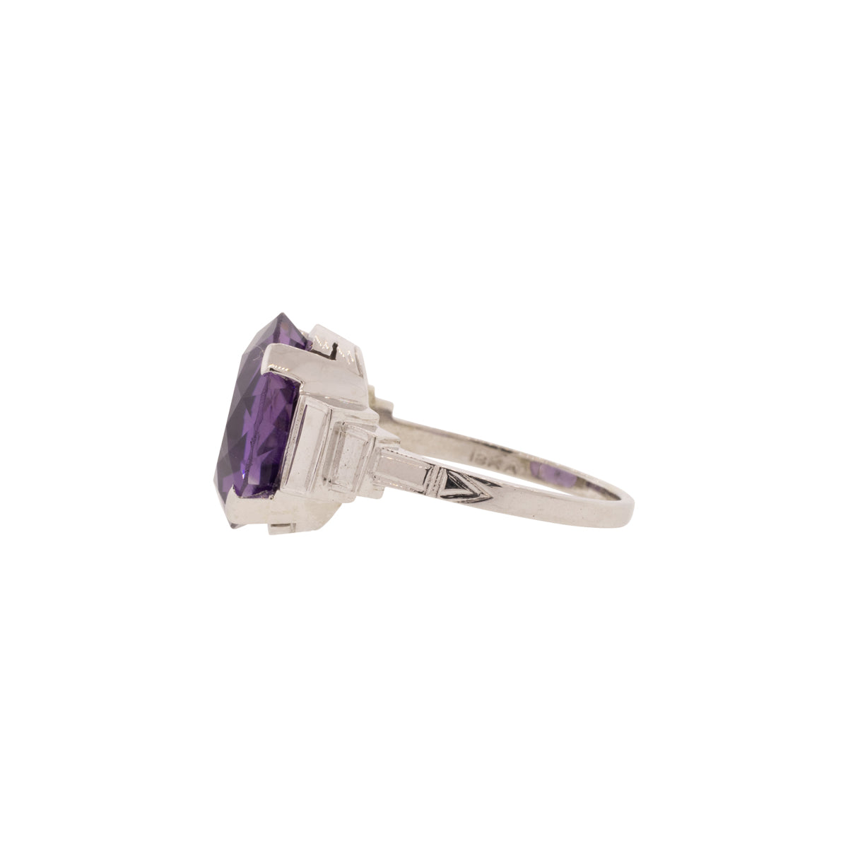 18K White Gold Amethyst Solitaire Ring