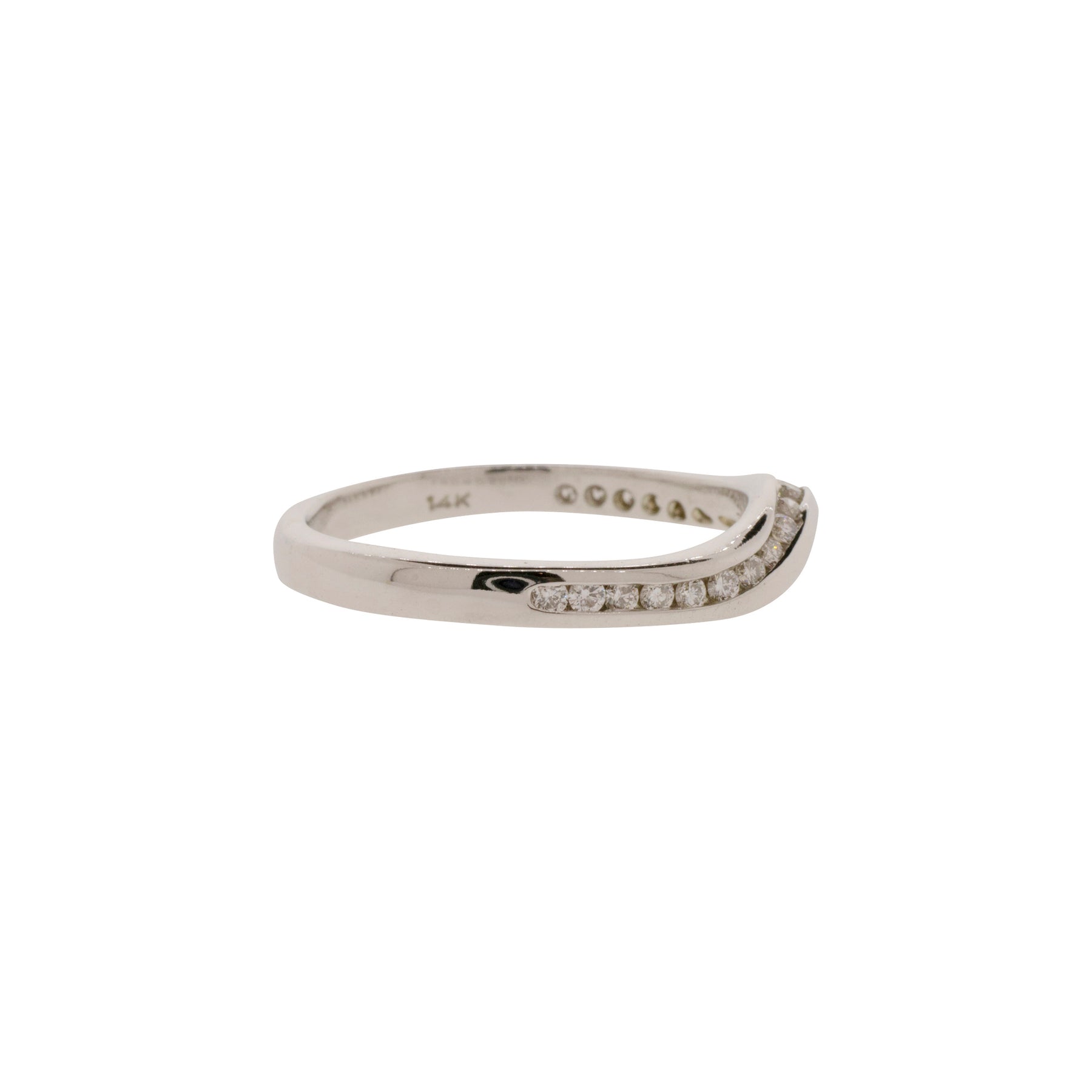 Twisted Contour Diamond Band