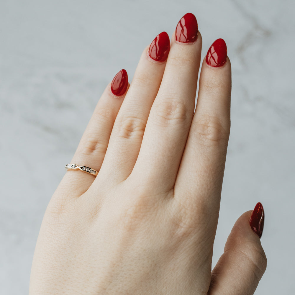 Double Tapered Contour Band