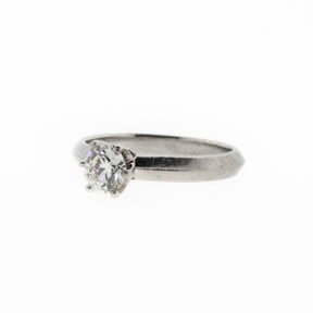 Round Brilliant Diamond and Knife Edge Platinum Ring