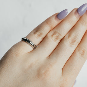 Milgrain Edge Half-Round Comfort Fit Platinum Band