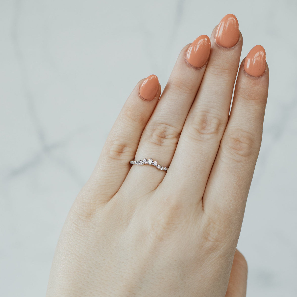 14K White Gold Round Full Cut Diamond Contour Band