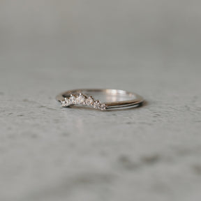 14K White Gold Round Diamond Contour Band